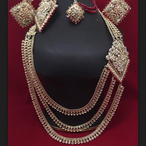 Indian gold plated bridal set 5 pieces - Picture 5 of 8